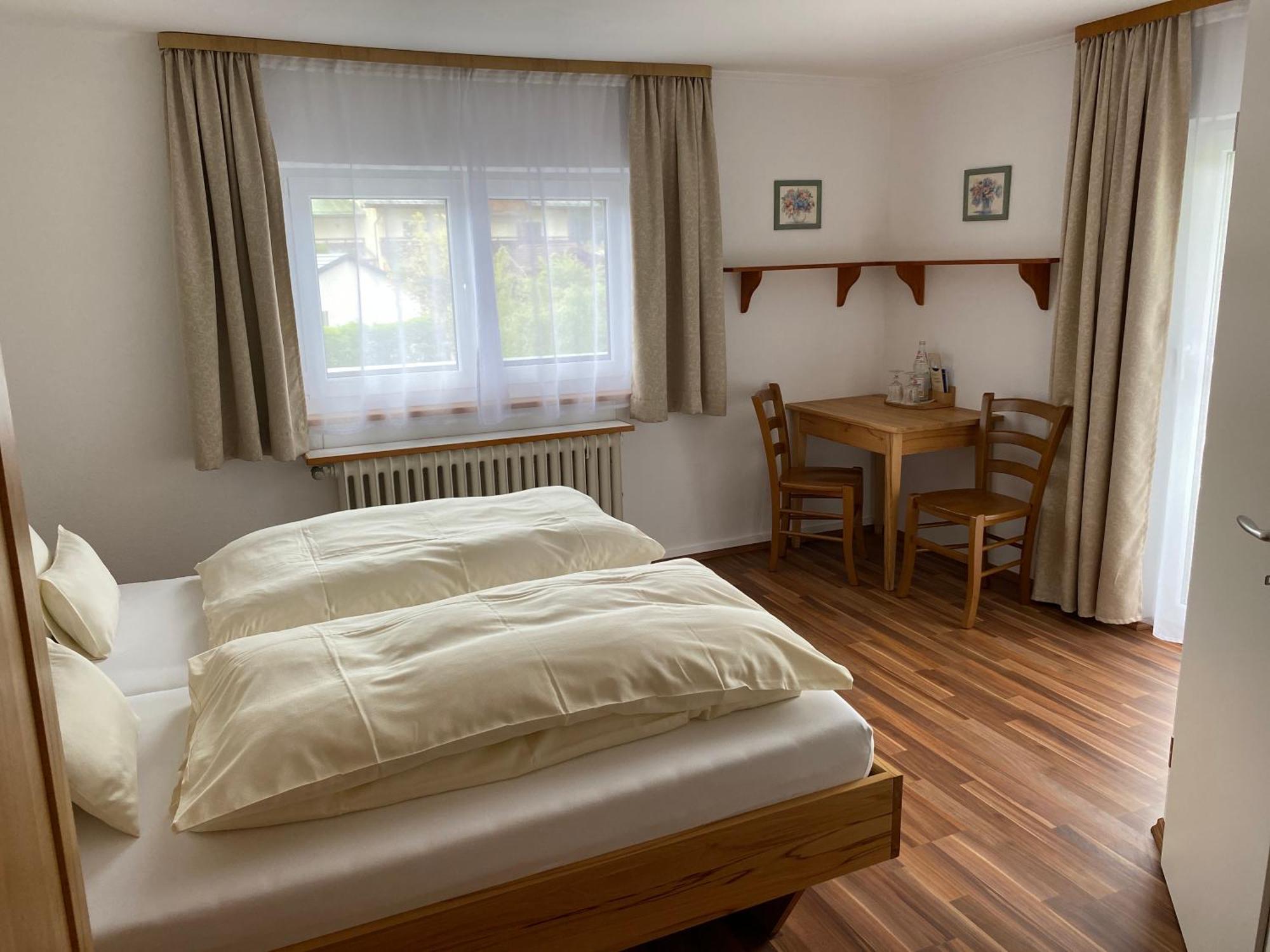 Cafe Pension Eckerbrunn Шёнау-ам-Кёнигсзе Экстерьер фото